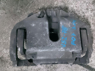 суппорт передний левый BMW 5 серия F07/F10/F11 2010, 3.0 л., N57 D30 A, дизель, АКПП, хетчбэк 5 дв., 6786817