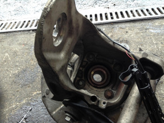 кулак задний правый BMW X5 E70 2008, 4.8 л., N62 B48 B, бензин, АКПП, черный, внедорожник 5 дв.