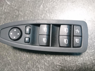 кнопка стеклоподъемника двери передней правой BMW 3 серия F30/F31/F34 2013, 2.0 л., N47 D20 C, дизель, АКПП, хетчбэк 5 дв., правый руль, 9268736