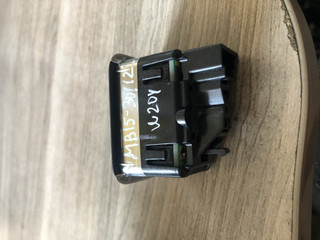 кнопка стеклоподъемника двери Mercedes-Benz C-Класс W204/S204 2008, 2.1 л., OM 646.811, дизель, АКПП, седан