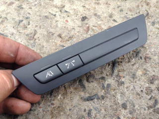 кнопка (выключатель) BMW 5 серия F07/F10/F11 2012, 3.0 л., N55 B30 A, бензин, АКПП, хетчбэк 5 дв., 9220056