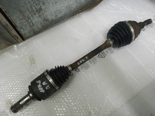 полуось передняя левая (приводной вал, ШРУС) Mercedes-Benz M-Класс W164 2007, 3.0 л., OM 642.940, дизель