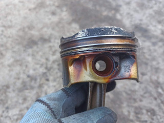 поршень BMW 5 серия F07/F10/F11 2010, 3.5 л., бензин