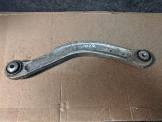 рычаг задний правый Mercedes-Benz E-Класс W212/S212/C207/A207 2012, 2.1 л., OM 651.924, дизель, АКПП, темно-серый, седан, A2043301606, 2043301606