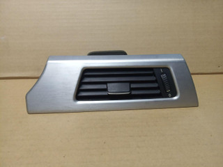 дефлектор обдува салона BMW 3 серия E90/E91/E92/E93 2007, 2.0 л., N47 D20 A, дизель, АКПП, универсал, 9130466