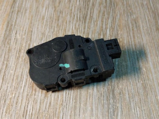 моторчик заслонки печки Mercedes-Benz M-Класс W164 2006, 3.5 л., M 272.967, бензин, АКПП, внедорожник 5 дв., правый руль, EFB336, 929888G
