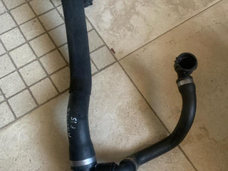 патрубок радиатора BMW X5 F15 2018, 3.0 л., N57 D30 C, дизель, АКПП, белый, внедорожник 5 дв., 7823890, 17127823890