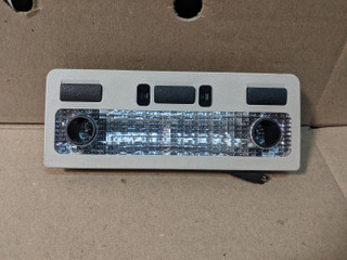 фонарь салона (плафон) Land Rover Range Rover 3 поколение [2-й рестайлинг] 2012, 4.4 л., 448DT, дизель, АКПП, внедорожник 5 дв., 3H42-13C742-AA
