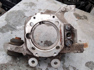 кулак поворотный левый BMW 7 серия E65/E66/E67 2002, 4.4 л., бензин, АКПП, седан