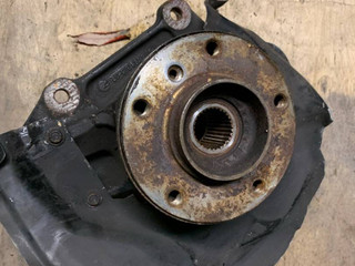 кулак поворотный левый BMW 5 серия E60/E61 2007, 4.8 л., N62 B48 A, бензин, АКПП, универсал, 6768315