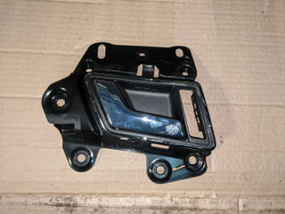 ручка внутренняя передняя левая Mercedes-Benz E-Класс W212/S212/C207/A207 W212 2010, 2.2 л., дизель, АКПП, седан, задний привод, правый руль, A2127600161