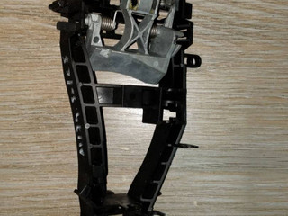 скелет ручки двери передней правой BMW 3 серия F30/F31/F34 2013, 2.0 л., N47 D20 C, дизель, АКПП, хетчбэк 5 дв., правый руль