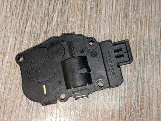 моторчик заслонки печки BMW X5 E70 2009, 4.8 л., N62 B48 A, бензин, АКПП, внедорожник 5 дв., EFB336, 929888G, 6956706