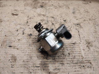 ТНВД BMW 7 серия F01/F02 F01 2011, 4.4 л., N63 B44 A, бензин, АКПП, черный, 7595350