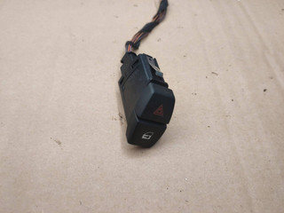 кнопка аварийной сигнализации BMW 7 серия F01/F02 F01 2011, 4.4 л., N63 B44 A, бензин, АКПП, черный, 9161896