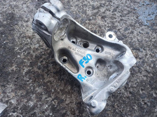 кулак поворотный правый BMW 3 серия F30/F31/F34 F30 2012, 3.5 л., бензин, АКПП, седан, задний привод, 6792288