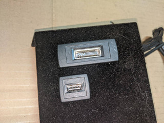 разъем AUX / USB