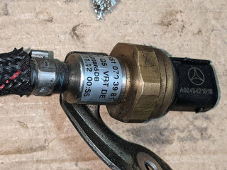 датчик давления топлива Mercedes-Benz E-Класс W212/S212/C207/A207 2012, 2.1 л., OM 651.924, дизель, АКПП, седан, A0045421618, A6510703918