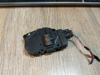 моторчик заслонки печки BMW X5 E70 2008, 4.8 л., N62 B48 A, бензин, АКПП, внедорожник 5 дв., EFB336, 929888G, 6956706