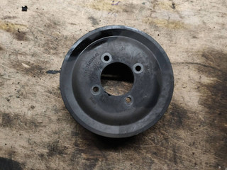 шкив помпы BMW X5 E70 2007, 4.8 л., N62 B48 A, бензин, 7545295