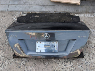 крышка багажника (дверь 3-5) Mercedes-Benz C-Класс W204/S204 W204 2009, 3.0 л., M 272.948, бензин