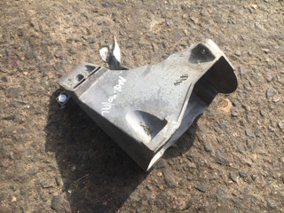 кронштейн двигателя BMW X5 E70 2007, 4.8 л., N62 B48 A, бензин, АКПП, 6777263