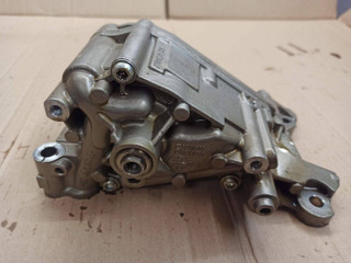 насос масляный BMW 5 серия F07/F10/F11 2011, 3.0 л., N52 B30 A, бензин, 7573748