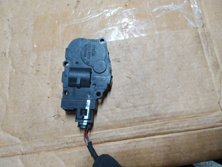 моторчик заслонки печки Mercedes-Benz S-Класс W221 2007, 4104755