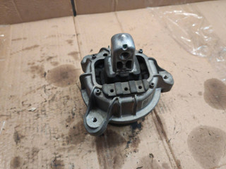 подушка крепления двигателя BMW 5 серия F07/F10/F11 2010, 3.0 л., N52 B30 AF, бензин, 6777365