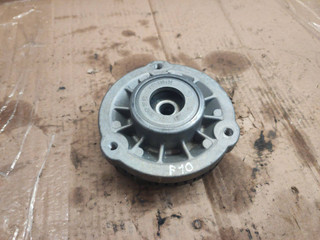 опора амортизатора верхняя (чашка) BMW 5 серия F07/F10/F11 2012, 6795083