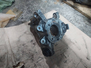 кулак задний правый BMW X5 E70 2007, 4.8 л., N62 B48 A, бензин, АКПП, 6770984, 6770982