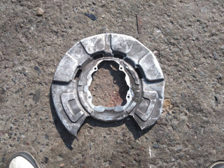 защитный кожух тормозного механизма BMW 5 серия F07/F10/F11 F10 2010, 3.5 л., бензин, 6771967