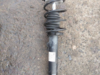 амортизатор передний левый BMW X1 E84 2011, 6789573