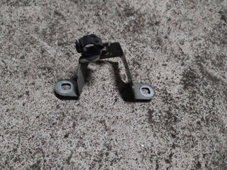 крепление ( кронштейн ) крыла BMW 5 серия F07/F10/F11 2010, 7193424
