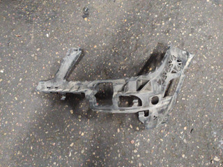 Крепление бампера переднего Mercedes-Benz C-Класс W204/S204 W204 2009, 3.0 л., M 272.948, бензин, A2048850765