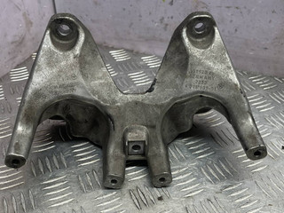 кронштейн (крепление) BMW 5 серия F07/F10/F11 2012, 13992010, 6775909