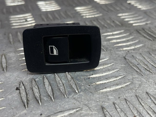 кнопка стеклоподъемника двери задней BMW 3 серия F30/F31/F34 F30 2012, 3.5 л., бензин, АКПП, седан, 9208106, 61319208106