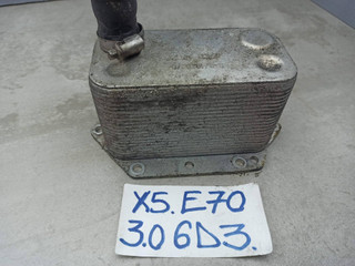 теплообменник масляного фильтра BMW X5 E70 2008, 3.0 л., M57 D30 (306D3), дизель