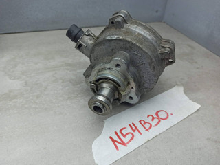 насос вакуумный BMW 5 серия F07/F10/F11 2011, 3.0 л., N52 B30 AF, бензин, 7519458