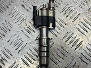 форсунка BMW X5 M E70 2012, 4.4 л., S63 B44 A, бензин, правый руль, 13537585261, 7585261