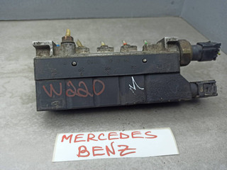 блок клапанов пневмоподвески Mercedes-Benz S-Класс W220 [рестайлинг] 2003, A2203200258