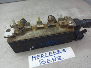 блок клапанов пневмоподвески Mercedes-Benz S-Класс W220 [рестайлинг] 2003, A2203200258