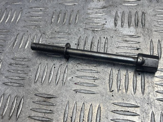 болт BMW X5 E70 2009, 3.0 л., M57 306 D3, дизель, 8574809