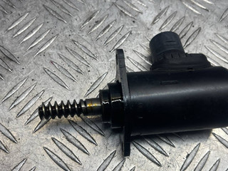 моторчик VVT (эксцентрикового вала) BMW 5 серия G30/G31 G31 2018, 2.0 л., B48 B20 A, бензин, задний привод, правый руль, 8652738