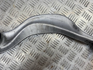 рычаг передний правый BMW 5 серия G30/G31 G31 2018, 2.0 л., B48 B20 A, бензин, 6082T6