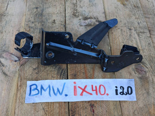 кронштейн (крепление) BMW iX I20 2022, электро, полный привод, правый руль, 6924245