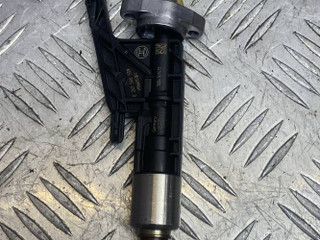 форсунка BMW 5 серия G30/G31 G31 2018, 2.0 л., B48 B20 A, бензин, задний привод, правый руль, 7639990, 13537639990