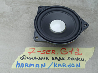 динамик в задней полке / задней стойке