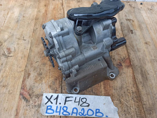 насос масляный BMW X1 F48 2018, 2.0 л., B48 A20 B, бензин, 7624135