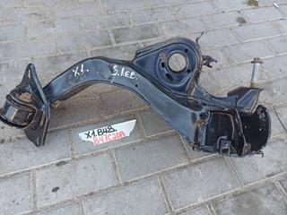кулак задний левый BMW X1 F48 2017, 1.8 л., дизель, АКПП, 475, полный привод